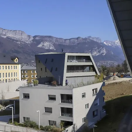 La Plume Vue 3 Etoiles - Garage Prive, Secteur Recherche, Moderne & Equipe, 6 Personnes Apartment