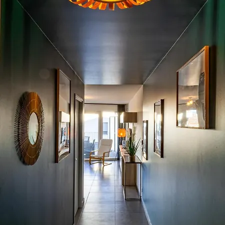 Apartment La Plume Vue 3 Etoiles - Garage Prive, Secteur Recherche, Moderne & Equipe, 6 Personnes Annecy