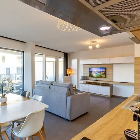 La Plume Vue 3 Etoiles - Garage Prive, Secteur Recherche, Moderne & Equipe, 6 Personnes Annecy