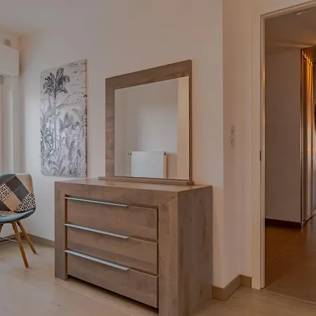 Apartment La Plume Vue 3 Etoiles - Garage Prive, Secteur Recherche, Moderne & Equipe, 6 Personnes