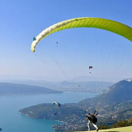 Apartment La Plume Vue 3 Etoiles - Garage Prive, Secteur Recherche, Moderne & Equipe, 6 Personnes Annecy